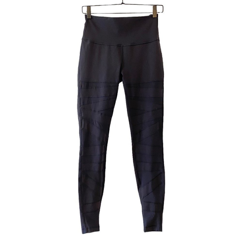 Lululemon Women's Leggings Pants Black Elastic Waist Mesh Detail Size 8